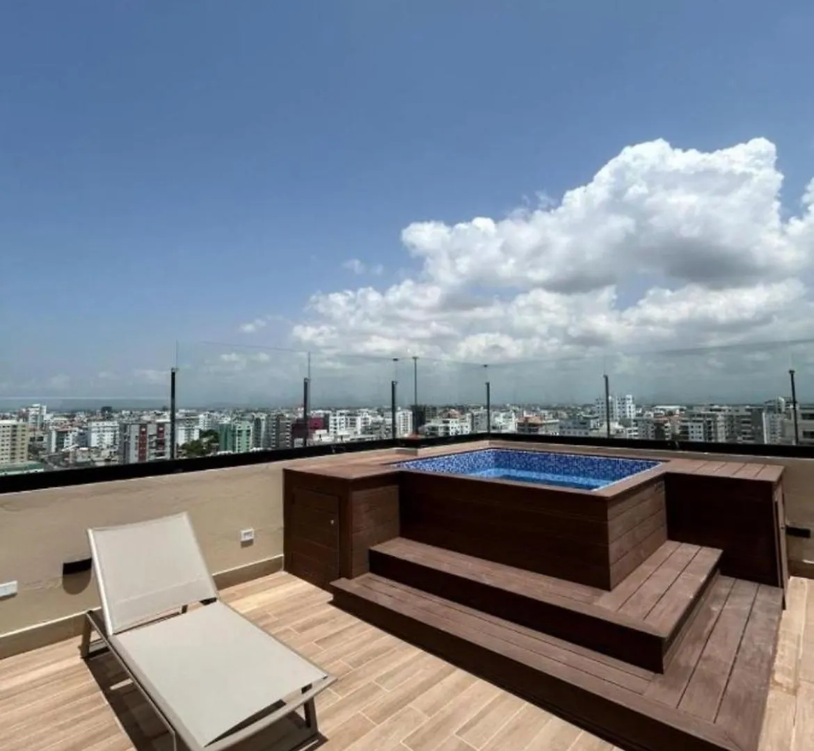 New Luxury 2Br King Bed, Gym, & Pool In The Heart Of Santo Domingo Apartment
